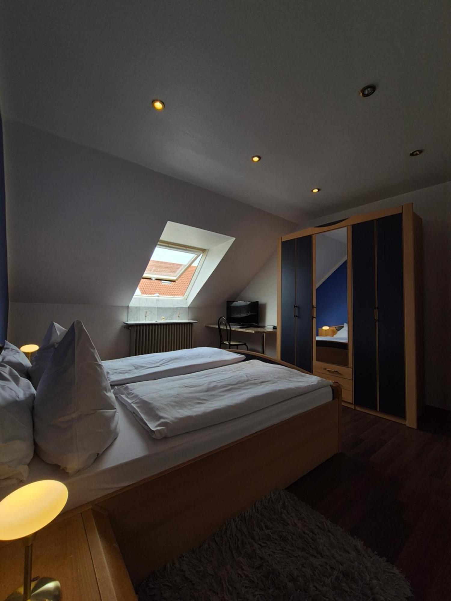 Hotel Am Schenkelberg Saarbrücken Zewnętrze zdjęcie