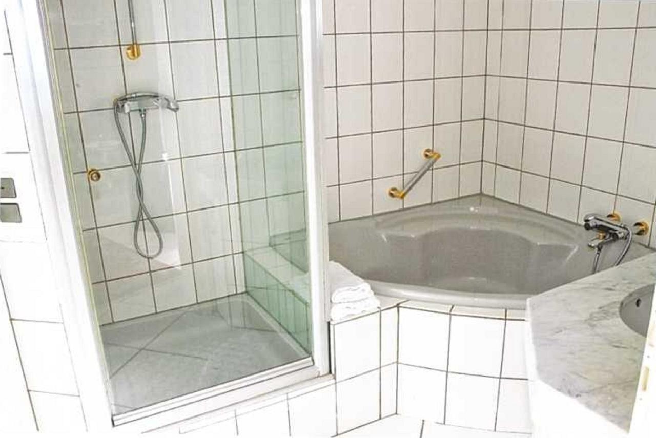 Hotel Am Schenkelberg Saarbrücken Zewnętrze zdjęcie