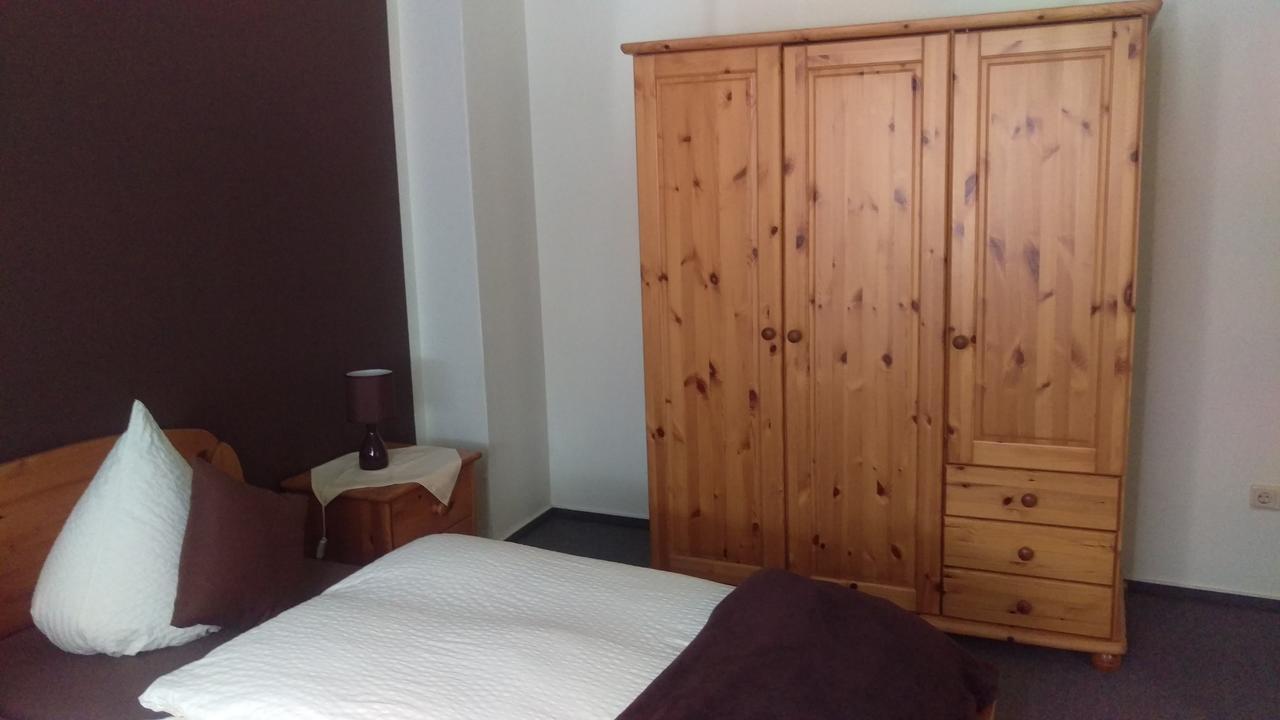 Hotel Am Schenkelberg Saarbrücken Zewnętrze zdjęcie